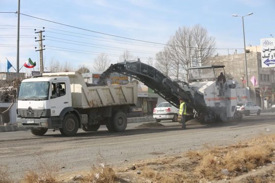 گزارش تصویری از روز سوم عملیات اجرایی بهسازی بلوار امام خمینی(ره) شهرصفادشت