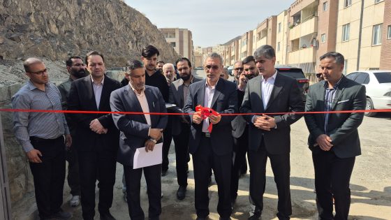 گزارش-ویدئویی/زمین چمن مصنوعی فاز ۳ شهرک امید صفادشت افتتاح شد